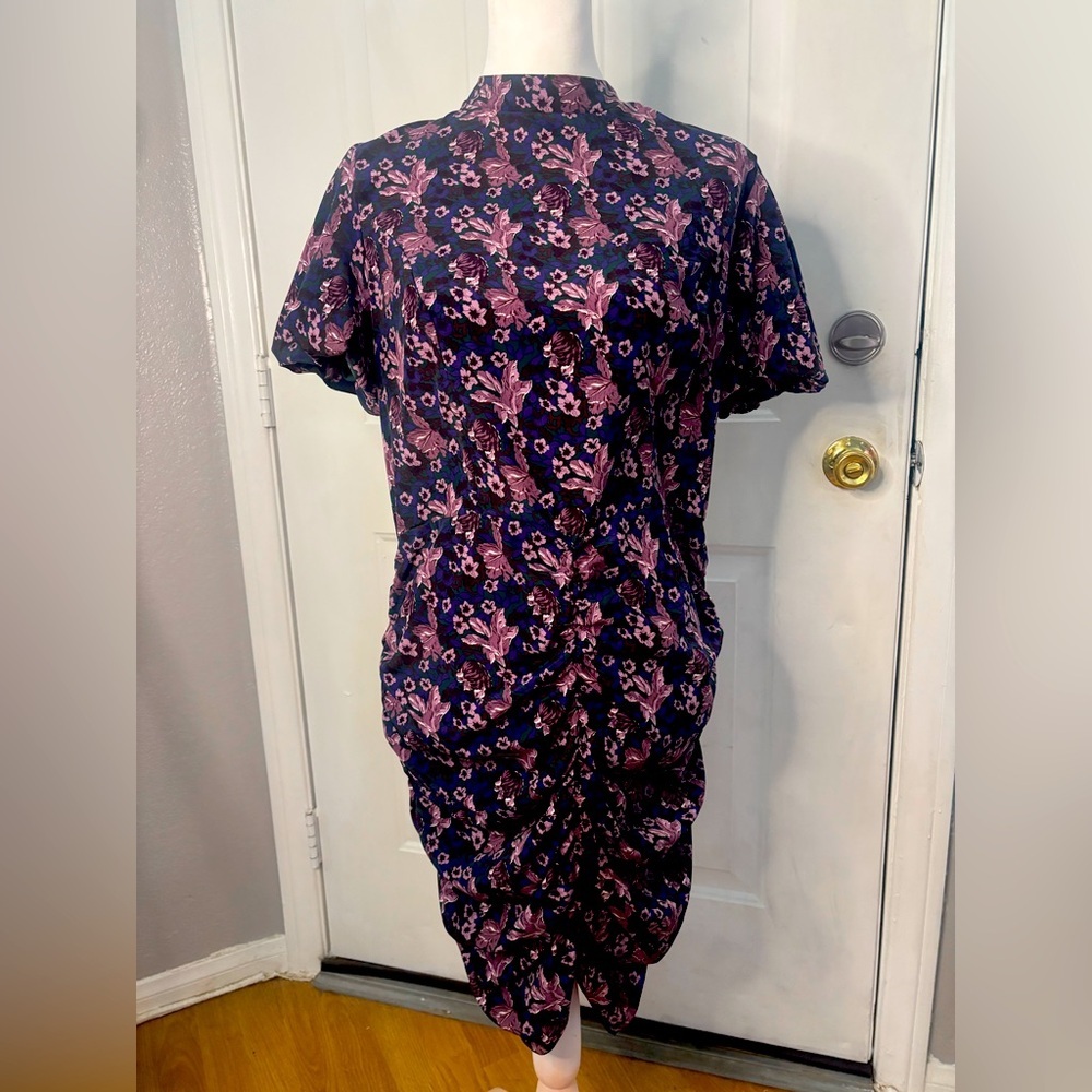 Melrose and market | EUC midi dress sz large | purple, ruched floral satin-feel